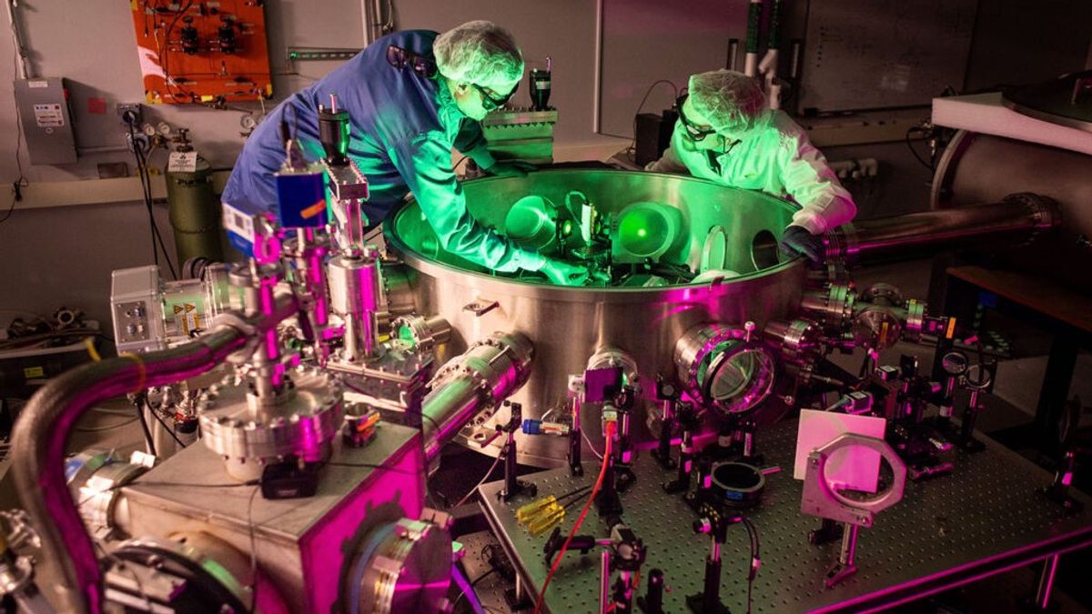 USA’s New Most Powerful Laser Comparable To 100 Times The Global Electricity Output 10 USA’s New Most Powerful Laser Comparable To 100 Times The Global Electricity Output 9
